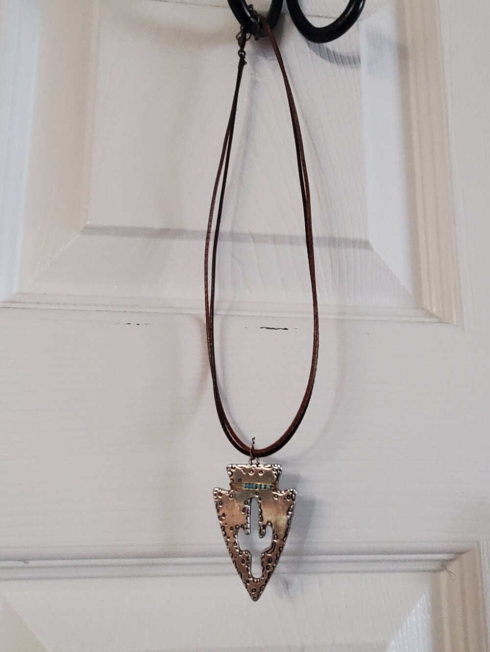 Vintage Arrow Head With Beads Statement Necklace. Silver Tone. Brown Catus - Picture 7 of 8